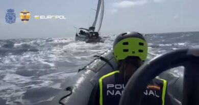 Balkan cartel sinks as Spain seizes 2.7 tonnes of cocaine on board large vessel Balkan cartel sinks as Spain seizes 2.7 tonnes of cocaine on board large vessel