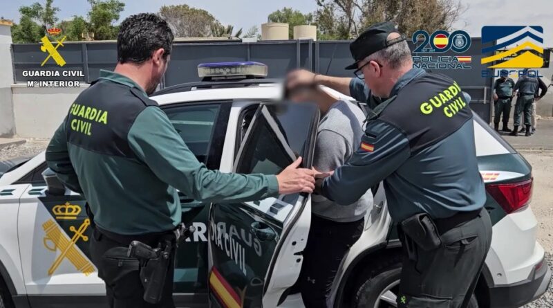 Operation against criminal network smuggling migrants between Algeria and Spain: nine arrests