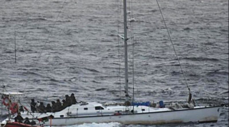 French Authorities Seize More Than One Tonne of Cocaine in the Indian Ocean