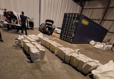 Nearly 3.9 tonnes of cocaine seized by Customs at the port of Dunkirk