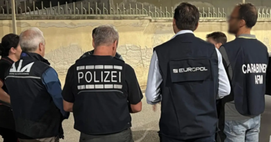 Crackdown on Italian organised criminal network involved in large-scale euro counterfeiting Crackdown on Italian organised criminal network involved in large-scale euro counterfeiting