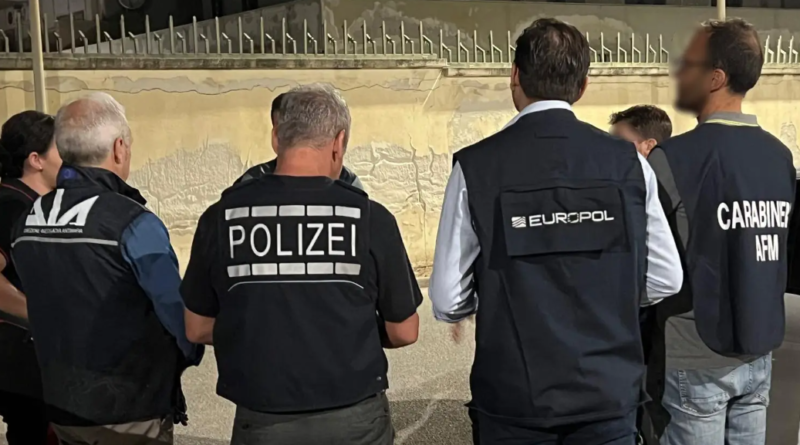 Crackdown on Italian organised criminal network involved in large-scale euro counterfeiting