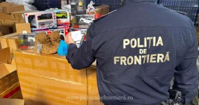 Tens of thousands of undeclared or potentially counterfeit goods, valued at over 1.5 million lei, discovered by Romanian border police Tens of thousands of undeclared or potentially counterfeit goods, valued at over 1.5 million lei, discovered by Romanian border police