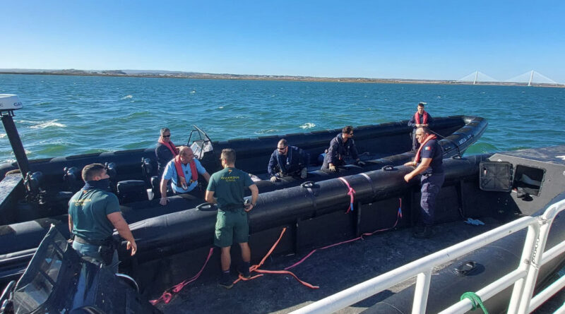 The Spanish Civil Guard, in coordination with the GNR and the Portuguese Maritime Police, seize more than five tons of hashish